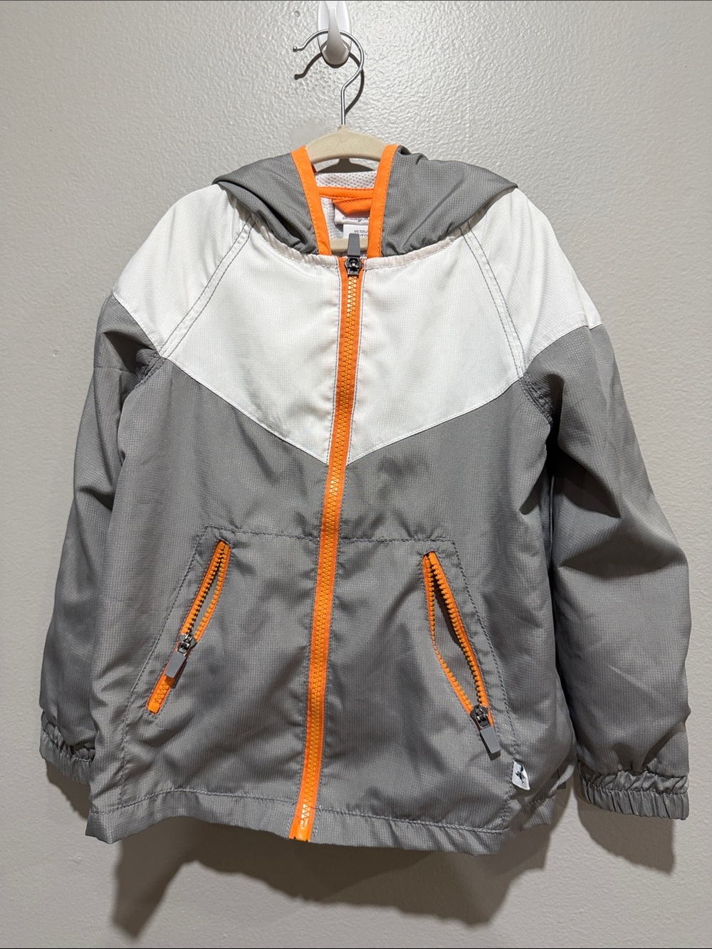 Tommy Bahama WindBreaker size 5-6 years